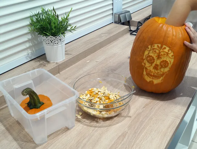 laserengraved skull on pumpkin