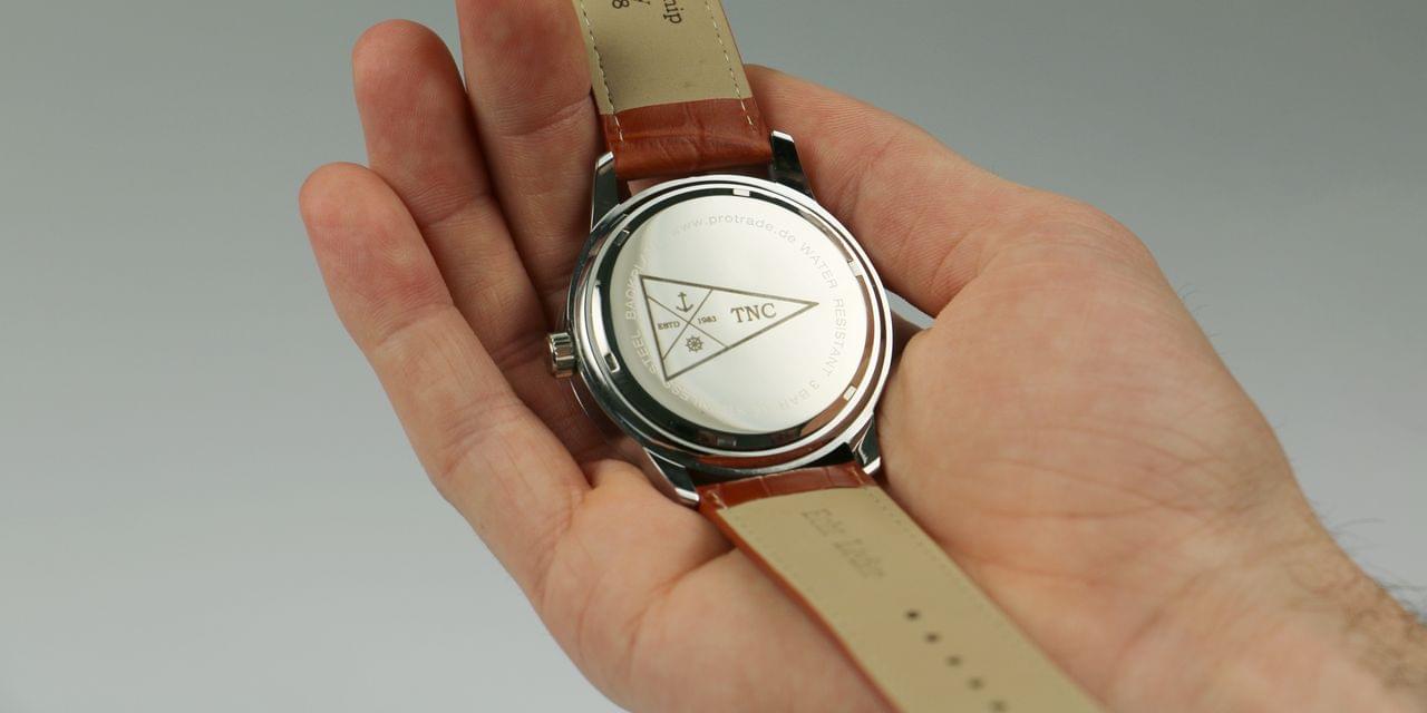 engraved details wrist watch